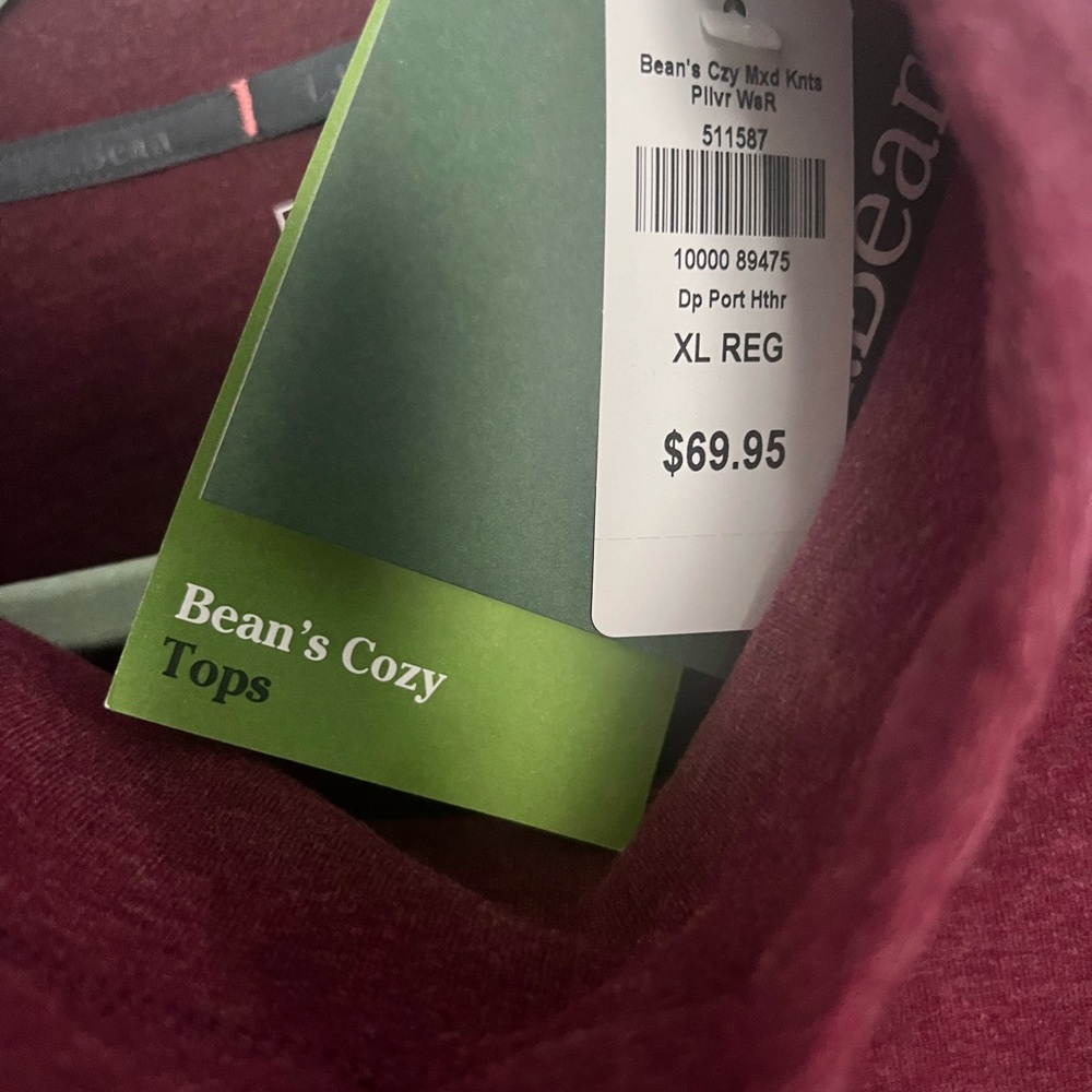 L.L. Bean Women's cozy pullover in deep port heather burgundy - Picture 4 of 8